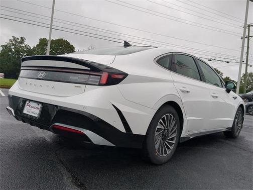 2025 Hyundai SONATA Hybrid Limited