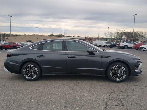 2026 Hyundai SONATA SEL