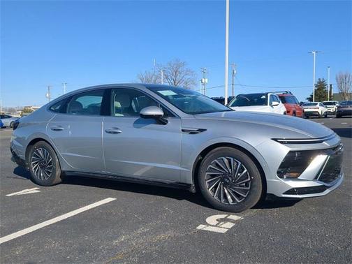 2025 Hyundai SONATA Hybrid Limited