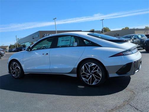 2025 Hyundai IONIQ 6 SEL