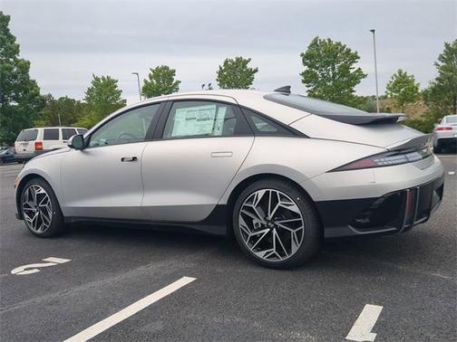 2025 Hyundai IONIQ 6 SEL