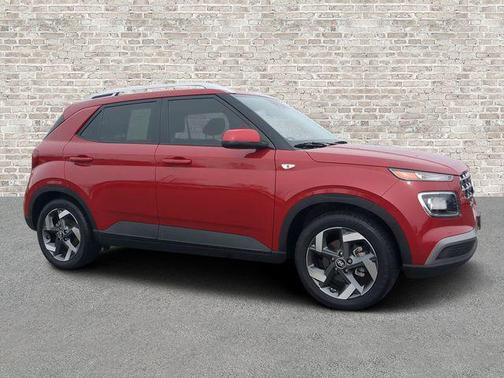 2022 Hyundai VENUE SEL