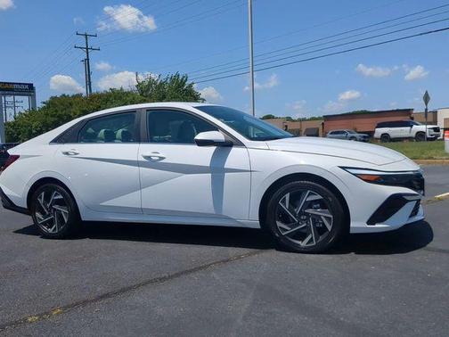Serenity White 2025 Hyundai ELANTRA HEV Limited
