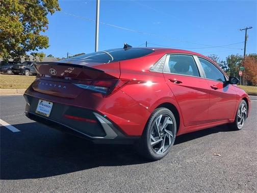 2025 Hyundai ELANTRA Sport