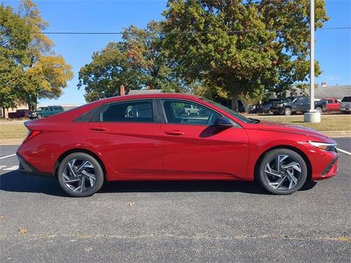 2025 Hyundai ELANTRA Sport