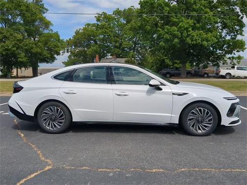 2025 Hyundai SONATA Hybrid Limited
