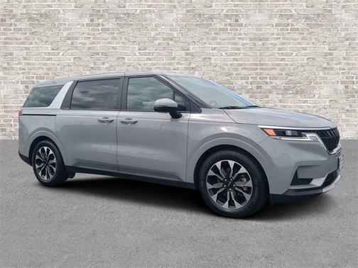 2024 Kia Carnival EX