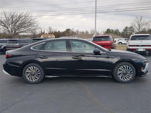 2025 Hyundai SONATA Hybrid SE