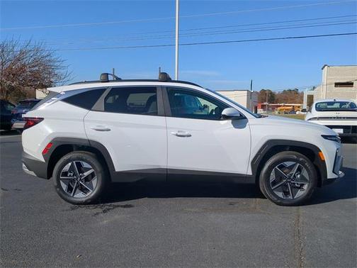 2026 Hyundai TUCSON Hybrid SEL