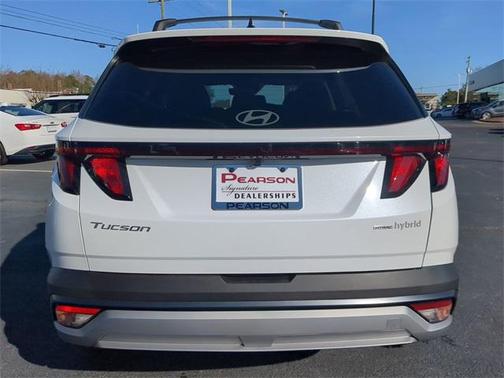 2026 Hyundai TUCSON Hybrid SEL