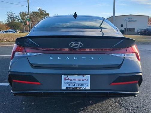 2026 Hyundai ELANTRA Sport