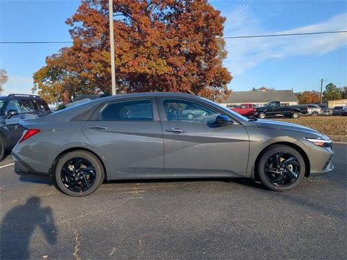 2026 Hyundai ELANTRA Sport