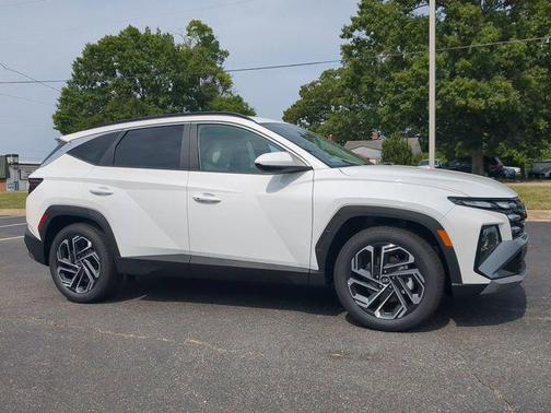 Serenity White Pearl 2026 Hyundai TUCSON SEL Plus