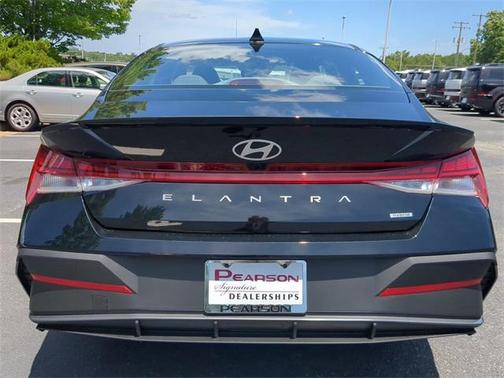 2025 Hyundai ELANTRA Sport