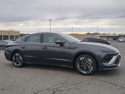 2026 Hyundai SONATA SEL