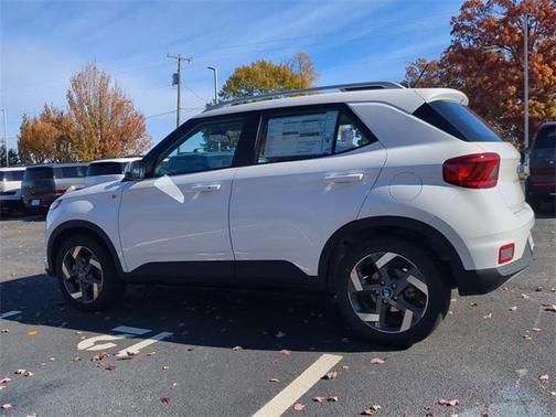 2026 Hyundai VENUE SEL