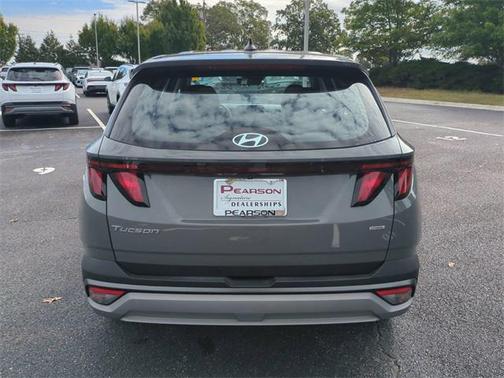 2025 Hyundai TUCSON SE