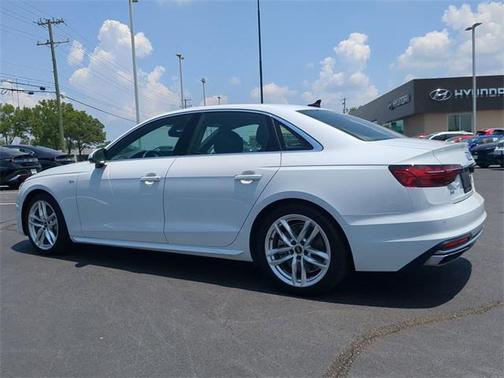 2023 Audi A4 45 S line Premium Plus