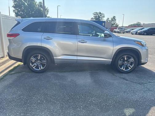 2019 Toyota Highlander Limited Platinum