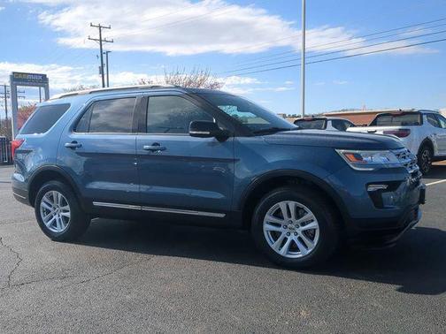 Blue Metallic 2018 Ford Explorer XLT