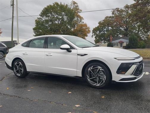 2026 Hyundai SONATA SEL