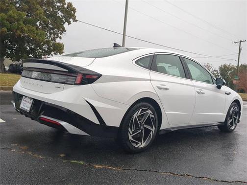 2026 Hyundai SONATA SEL