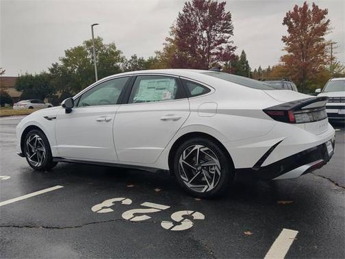2026 Hyundai SONATA SEL