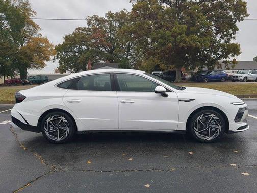 2026 Hyundai SONATA SEL