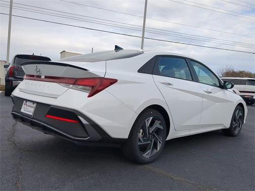 2025 Hyundai ELANTRA Sport