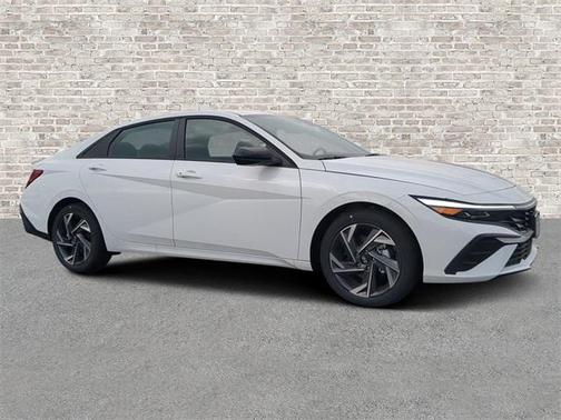2025 Hyundai ELANTRA Sport