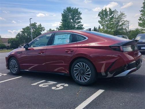 2025 Hyundai SONATA Hybrid Limited