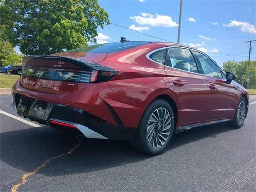 2025 Hyundai SONATA Hybrid Limited