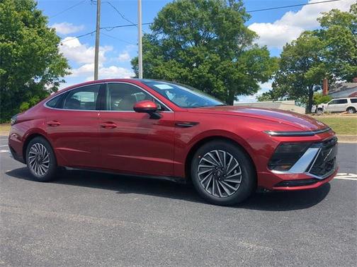2025 Hyundai SONATA Hybrid Limited