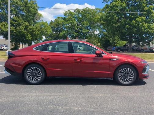 2025 Hyundai SONATA Hybrid Limited