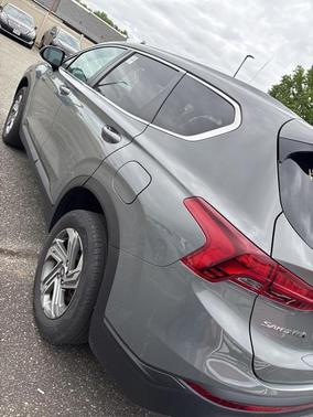 2022 Hyundai SANTA FE SE