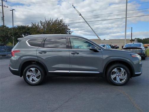 2022 Hyundai SANTA FE SEL 2.4
