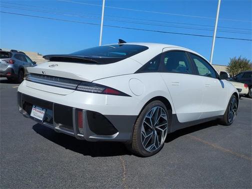 2025 Hyundai IONIQ 6 SEL