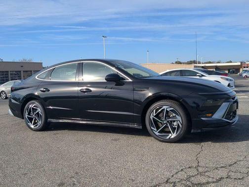 2026 Hyundai SONATA SEL