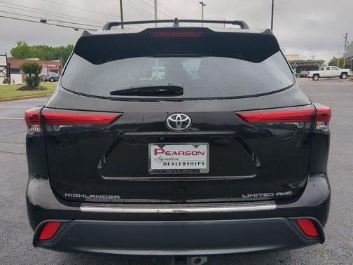 Opulent Amber 2020 Toyota Highlander Limited