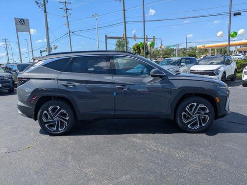 Ecotronic Gray 2026 Hyundai TUCSON Hybrid Limited