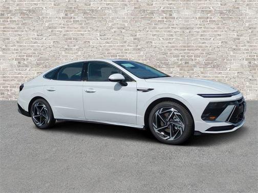 2026 Hyundai SONATA SEL