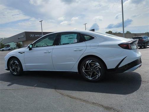 2026 Hyundai SONATA SEL