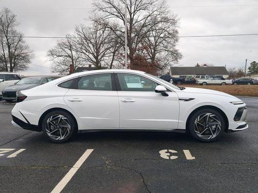 2026 Hyundai SONATA SEL