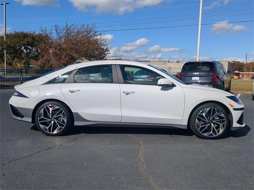 2024 Hyundai IONIQ 6 SEL