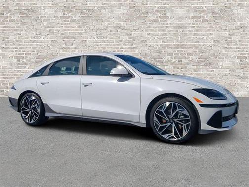 2024 Hyundai IONIQ 6 SEL