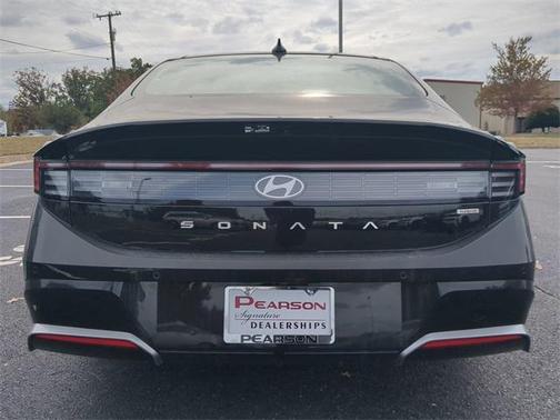 2025 Hyundai SONATA Hybrid Limited