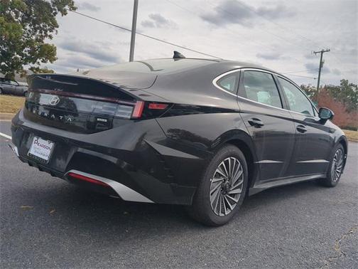 2025 Hyundai SONATA Hybrid Limited