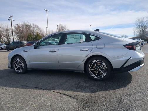 2026 Hyundai SONATA SEL