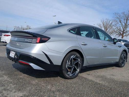 2026 Hyundai SONATA SEL