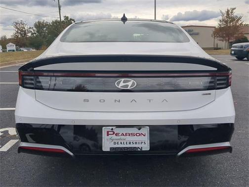 2026 Hyundai SONATA Hybrid Limited